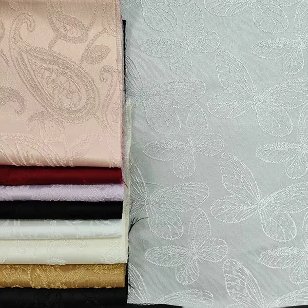 အဝတ်အထည်များအတွက် 96% Polyester 4% Spandex ပျော့ပျောင်းသောအဝတ်အထည်များ Satin Jacquard Fabric