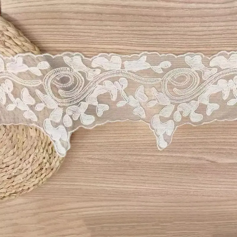 Customizable Fashionable And Exquisite Mesh Polyester Embroidered Lace For Women S Clothing
