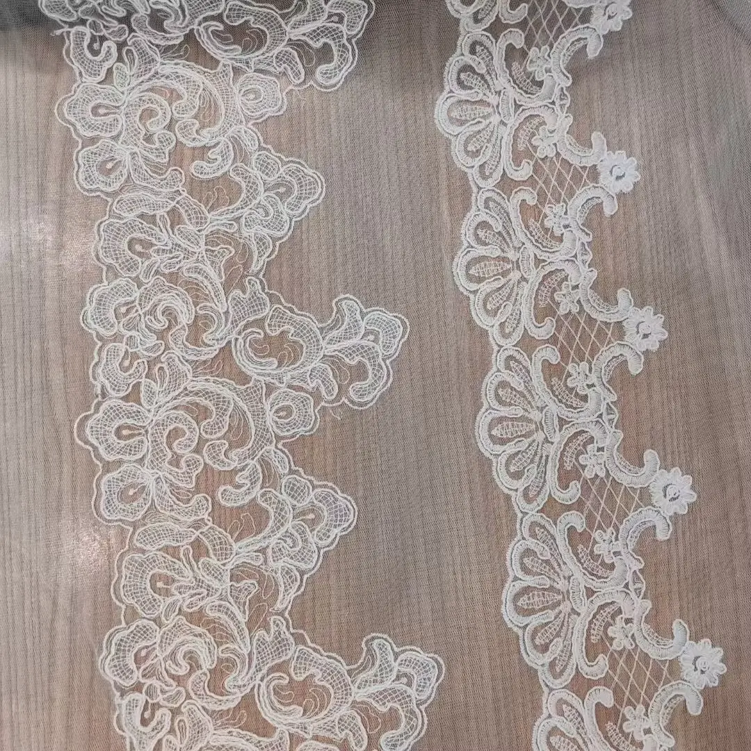 Customizable Fashionable And Exquisite Mesh Polyester Embroidered Lace For Women S Clothing